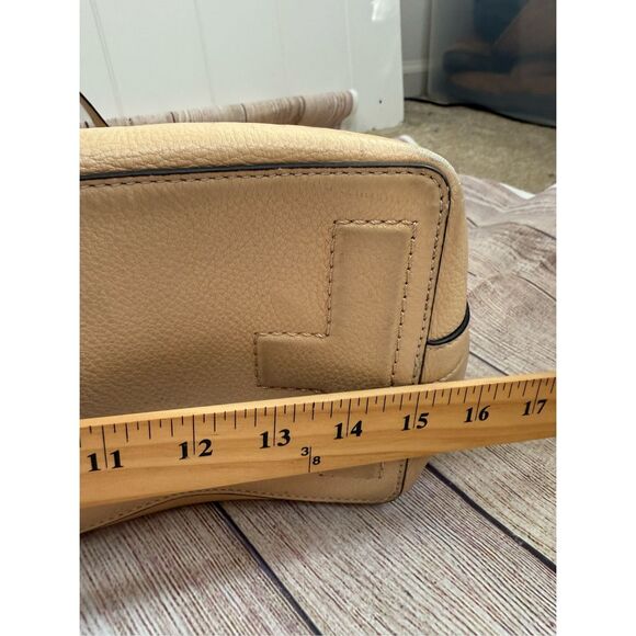 Tory Burch Perforated Tote in‎ Sand Dune Tan Large Oversized Designer - Picture 12 of 16